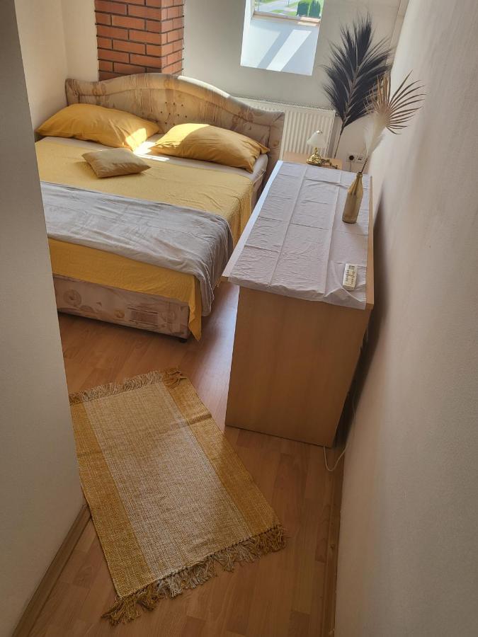 Bed and breakfast Pansion Brod Extérieur photo